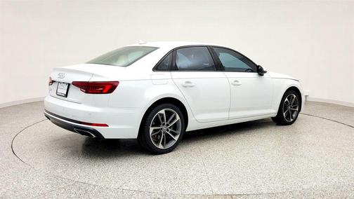 Glacier White Metallic 2019 Audi A4 40 Titanium Premium