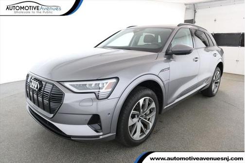 2021 Audi e-tron Premium Plus