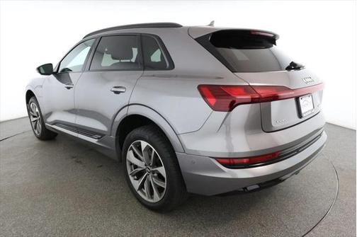 2021 Audi e-tron Premium Plus