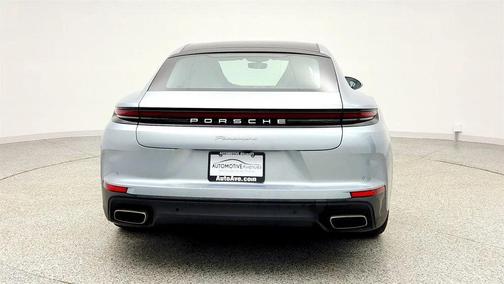 2024 Porsche Panamera RWD w/ Two-Tone Leather, InnoDrive & Passenger Display