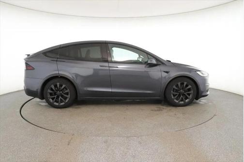 2023 Tesla Model X Standard Range