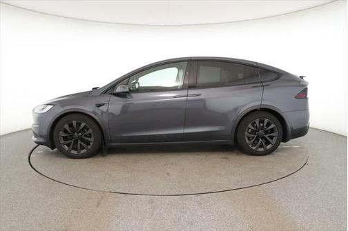 2023 Tesla Model X Standard Range