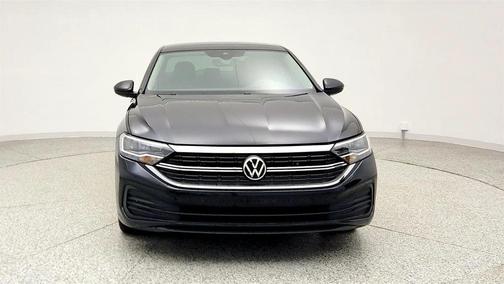 Deep Black Pearl 2023 Volkswagen Jetta 1.5T SE
