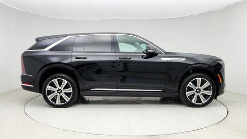 2025 Cadillac Escalade IQ Luxury 2