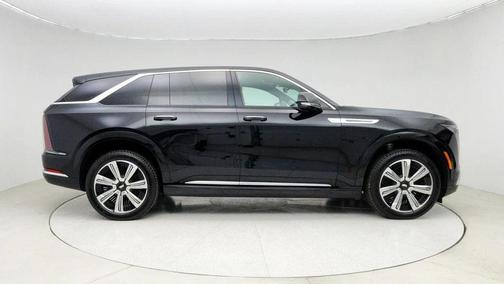 2025 Cadillac Escalade IQ Luxury 2