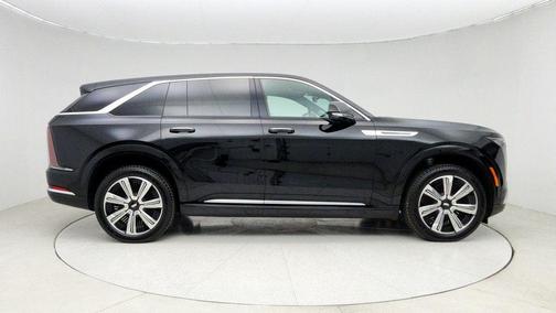 2025 Cadillac Escalade IQ Luxury 2