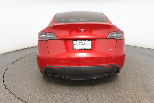 2022 Tesla Model Y Long Range Dual Motor All-Wheel Drive