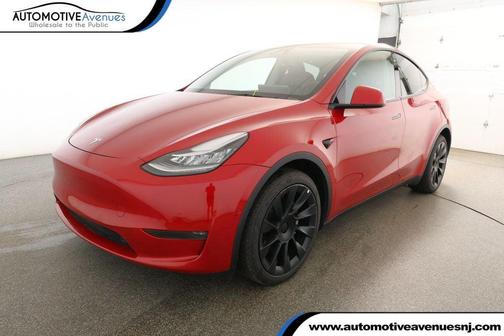 2022 Tesla Model Y Long Range Dual Motor All-Wheel Drive