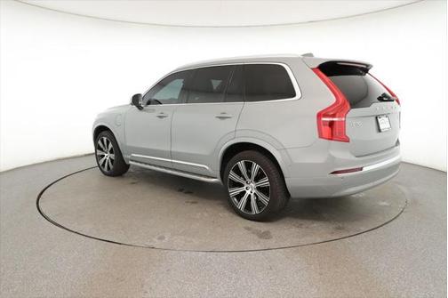 2024 Volvo XC90 Recharge Plug-In Hybrid T8 Ultimate Bright Theme 7-Seater