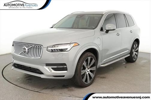 2024 Volvo XC90 Recharge Plug-In Hybrid T8 Ultimate Bright Theme 7-Seater