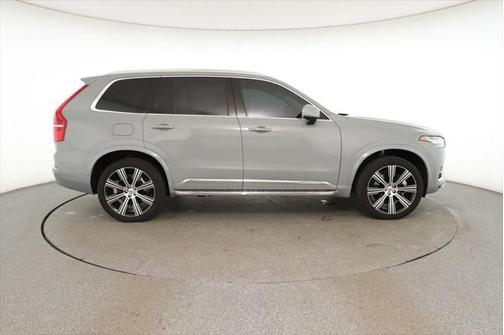 2024 Volvo XC90 Recharge Plug-In Hybrid T8 Ultimate Bright Theme 7-Seater