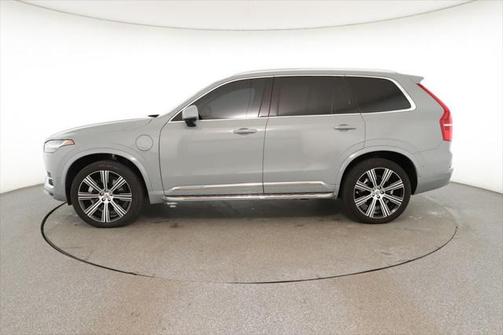 2024 Volvo XC90 Recharge Plug-In Hybrid T8 Ultimate Bright Theme 7-Seater
