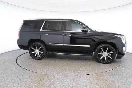 2018 Cadillac Escalade Luxury