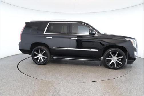 2018 Cadillac Escalade Luxury