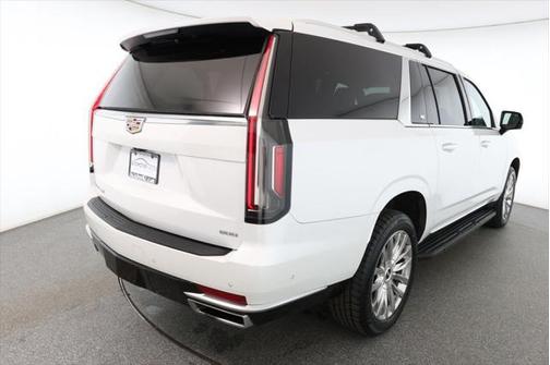 2022 Cadillac Escalade ESV Premium Luxury