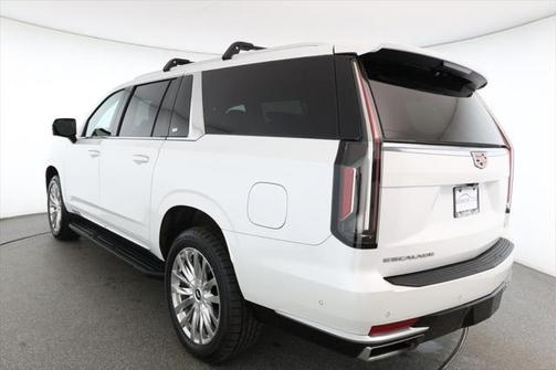 2022 Cadillac Escalade ESV Premium Luxury