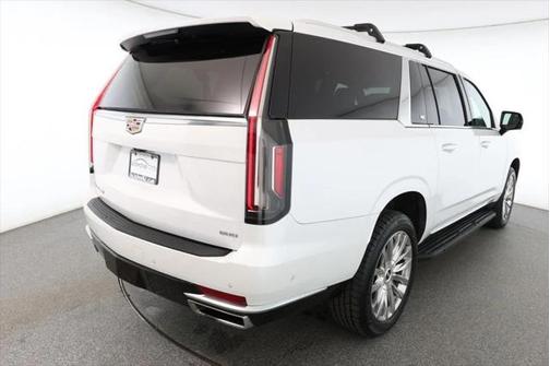 2022 Cadillac Escalade ESV Premium Luxury