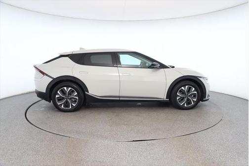 2024 Kia EV6 Light Long Range