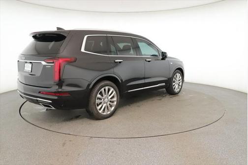 2024 Cadillac XT6 Premium Luxury FWD