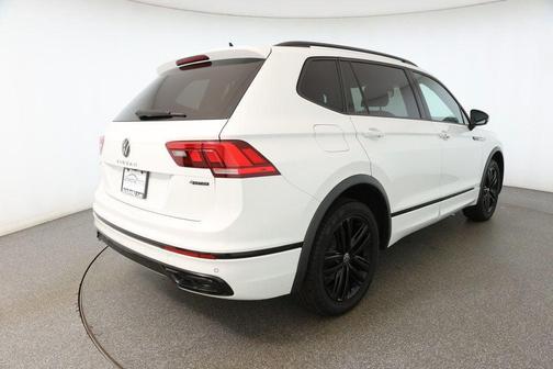 2022 Volkswagen Tiguan 2.0T SE R-Line Black 4MOTION