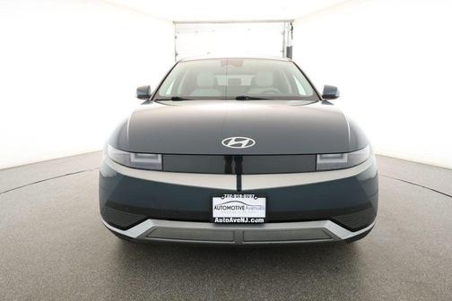 2022 Hyundai IONIQ 5 SEL