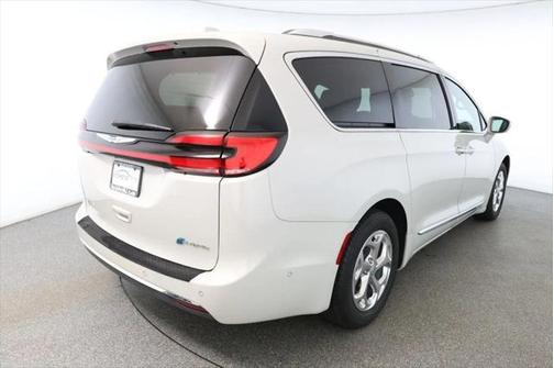 2021 Chrysler Pacifica Hybrid Limited