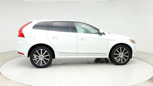 2017 Volvo XC60 T6 Inscription