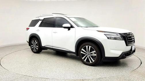 2025 Nissan Pathfinder Platinum 4WD