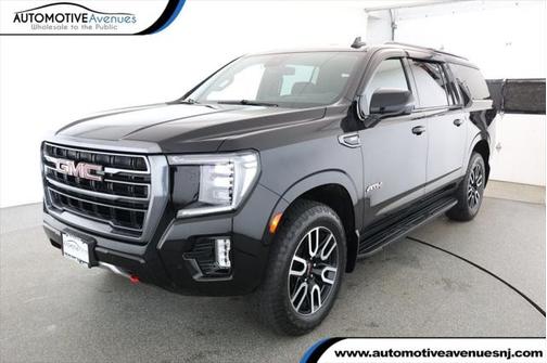 2023 GMC Yukon XL 4WD AT4