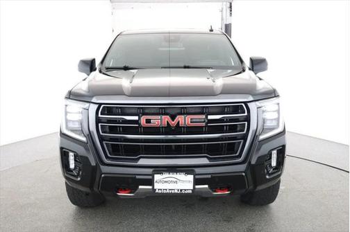 2023 GMC Yukon XL 4WD AT4