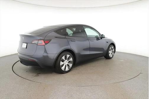 2021 Tesla Model Y Standard Range Rear-Wheel Drive