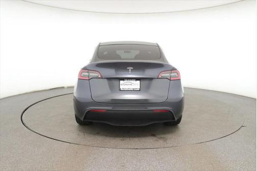 2021 Tesla Model Y Standard Range Rear-Wheel Drive
