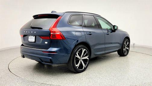 2022 Volvo XC60 Recharge Plug-In Hybrid T8 R-Design