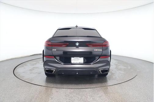 2022 BMW X6 M50i
