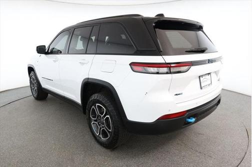 2023 Jeep Grand Cherokee 4xe Trailhawk