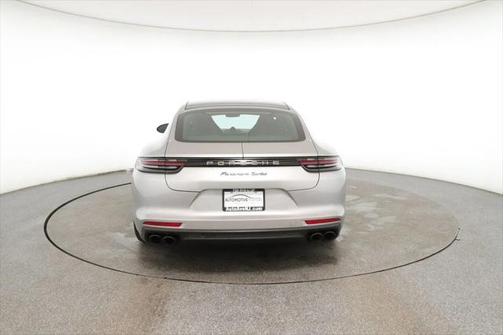 2017 Porsche Panamera Turbo