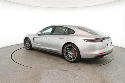 2017 Porsche Panamera Turbo