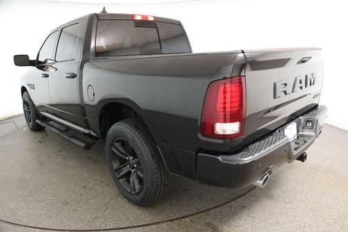 2018 RAM 1500 Night Crew Cab 4x4 5'7' Box