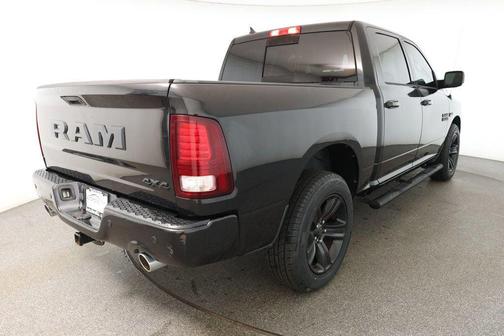 2018 RAM 1500 Night Crew Cab 4x4 5'7' Box