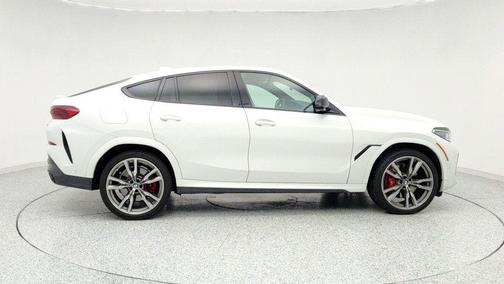 2022 BMW X6 M50i