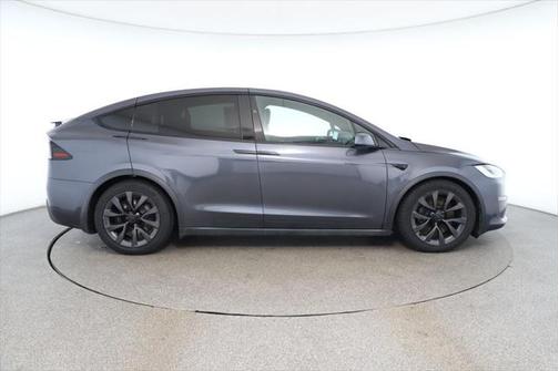 2023 Tesla Model X Standard Range