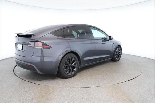 2023 Tesla Model X Standard Range