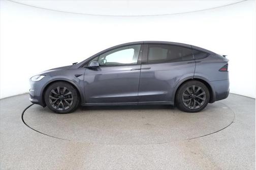 2023 Tesla Model X Standard Range