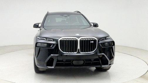 2023 BMW X7 M60i