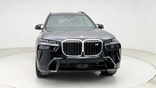2023 BMW X7 M60i