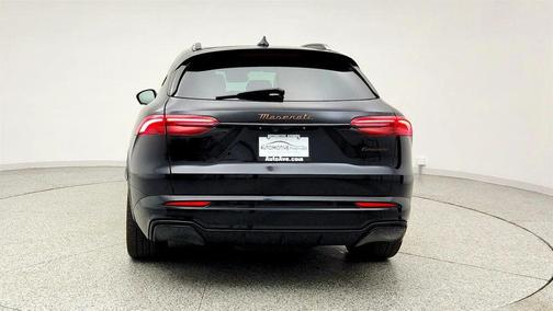 Nero Tempesta Metallic 2025 Maserati Grecale Folgore AWD