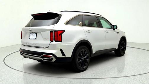 Sparkling Silver 2021 Kia Sorento SX