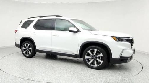 2023 Honda Pilot Touring 8-Passenger