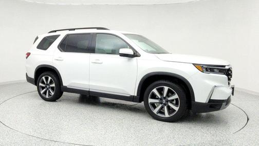 2023 Honda Pilot Touring 8-Passenger