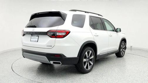 2023 Honda Pilot Touring 8-Passenger